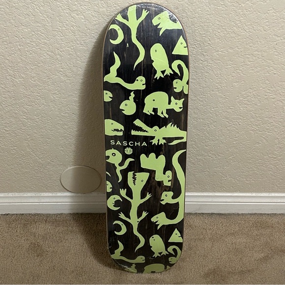 Element Other - Element Sascha Daley Creatures Glow In The Dark Green Pro Skateboard Deck 8.5”